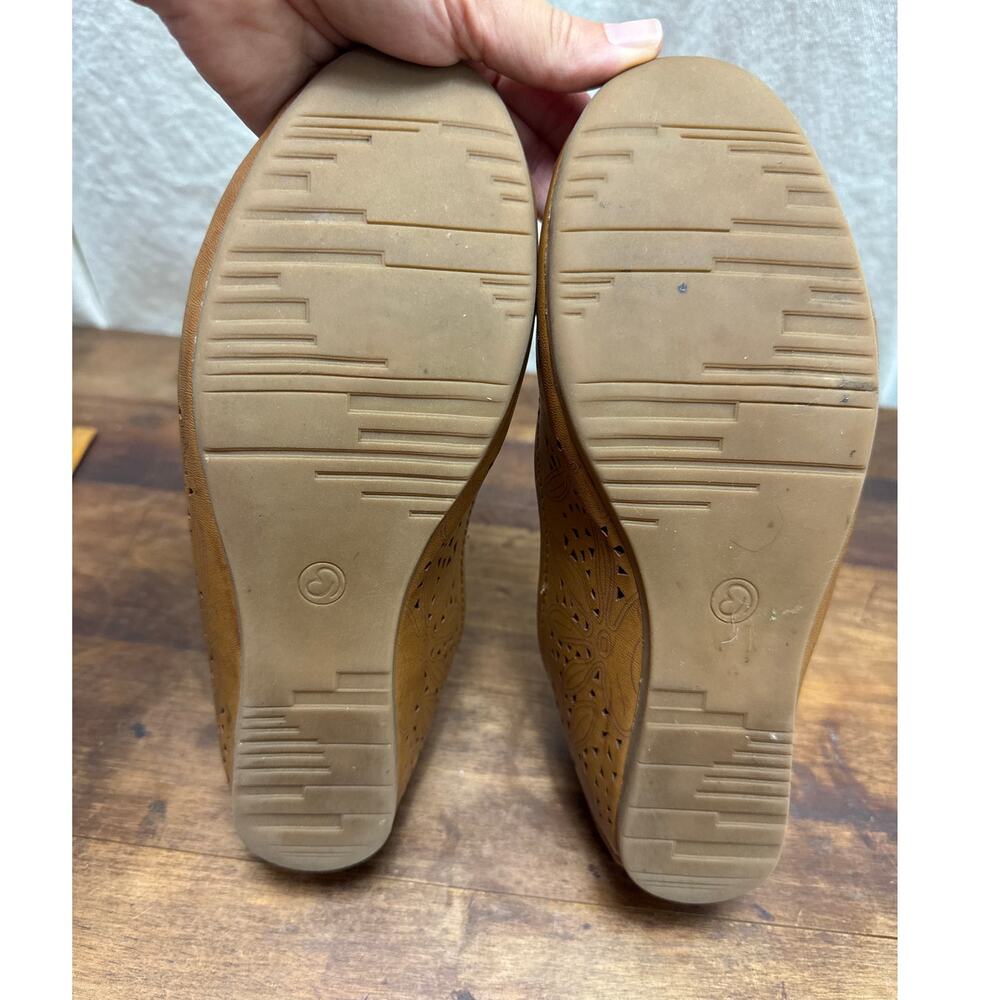 Baretraps Memory Foam Mariah Women's Size 7 Caramel Flats Slip On Shoes - Picture 8 of 12